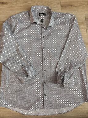 jf j.ferrar Men's Small Geometric Print Dress Shirt - White and Brown